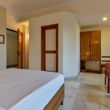 Hotel Ajanta Мумбаи Экстерьер фото
